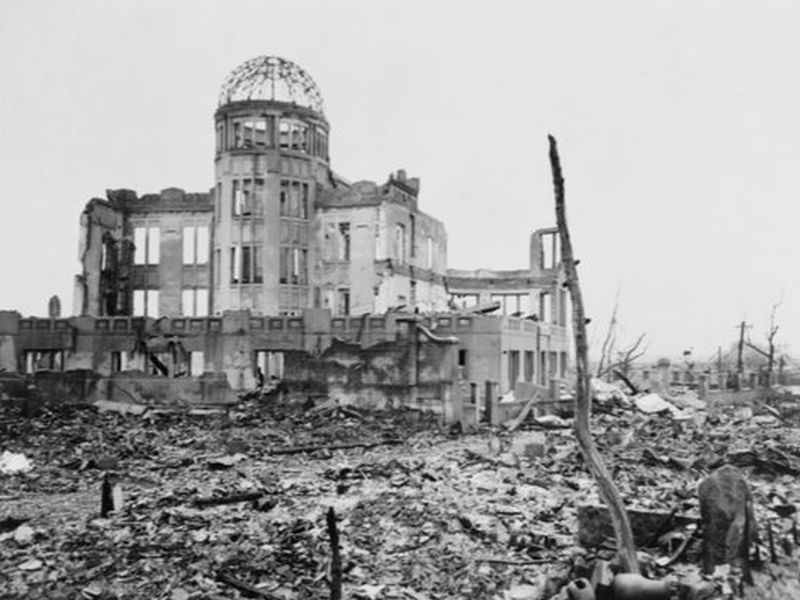 Hiroshima Nagasaki Bombing: Atomic bombings of Hiroshima | Hiroshima Nagasaki Bombing : लिटल बॉयचा धमाका आणि एका क्षणात झालं सगळं बेचिराख