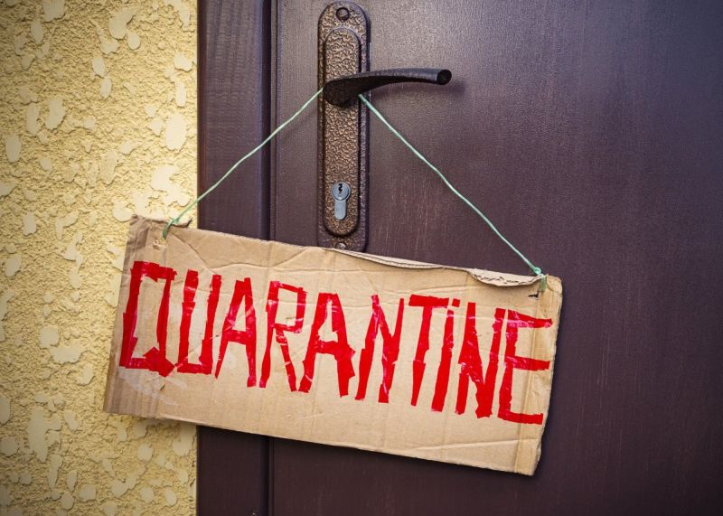 If 'Home Quarantine' exits, register a offence | होम क्वारंटाईन बाहेर निघाले तर गुन्हे दाखल करा