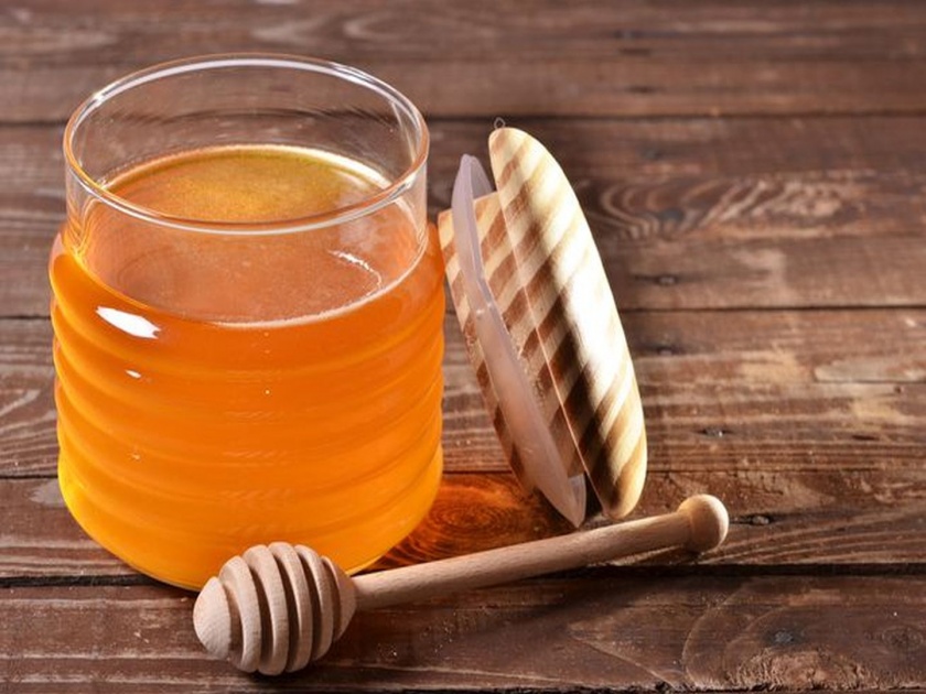 Avoid eating honey with these foods otherwise it will be harmful for health | ...म्हणून या पदार्थांसोबत मध खाणं टाळाचं; जाणून घ्या कारणं