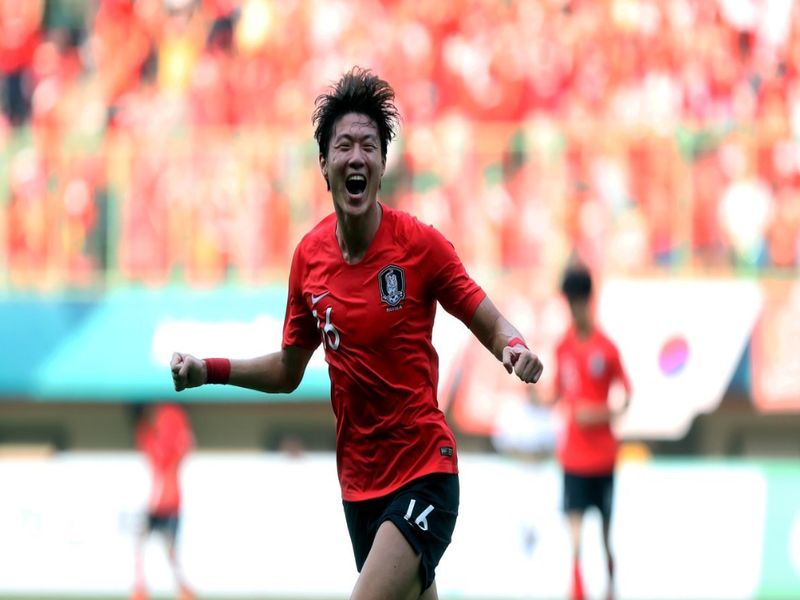 Asian Games 2018: Son Heung-min could avoid military service after Asian Games | Asian Games 2018: सुवर्णपदकच या खेळाडूची फुटबॉल कारकीर्द वाचवू शकते; लष्करी सेवेतून सुटण्याचा एकमेव पर्याय