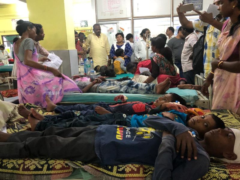 food poisoning in Yavatmal, 9 students hospitalise | यवतमाळमध्ये विद्यार्थ्यांना अन्नातून विषबाधा, 9 जणांना केले रुग्णालयात केले दाखल