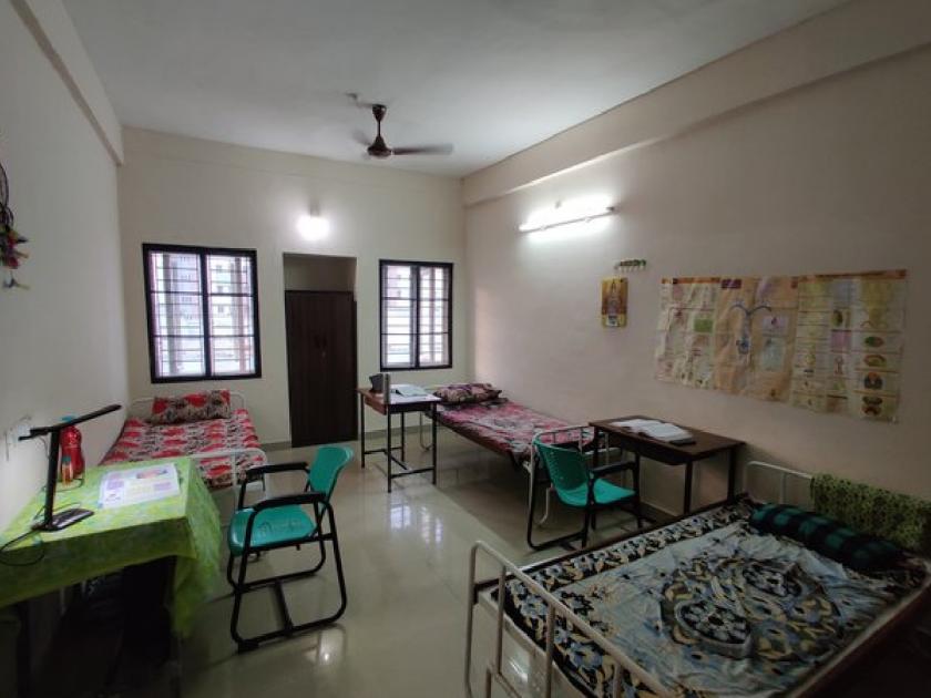 Doctors in Solapur will get a new hostel with 1000 rooms | सोलापुरातील डॉक्टरांना मिळणार एक हजार खोल्यांचा नवीन वसतिगृह