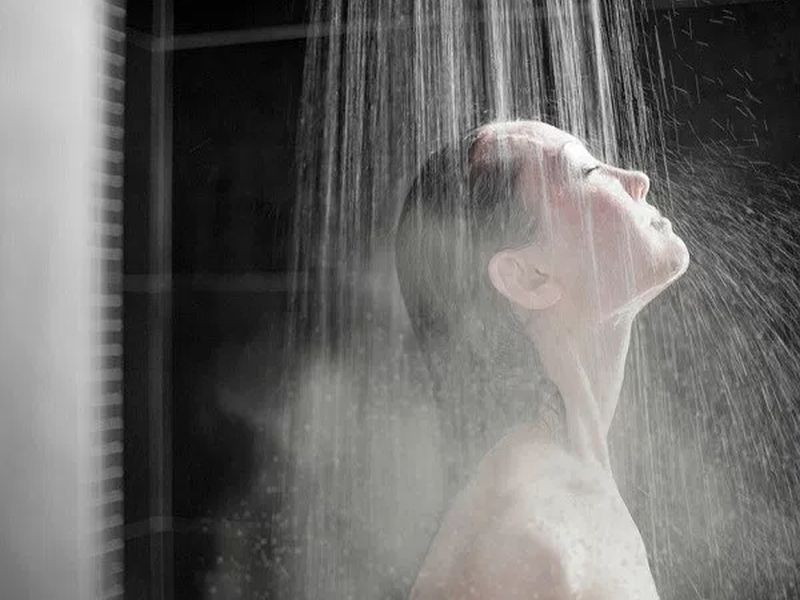 Daily lockdown in a hot bath cuts heart disease risks know study api | रोज गरम पाण्याने आंघोळ केल्यास कमी होईल हृदयरोगांचा धोका, रिसर्चमधून खुलासा...