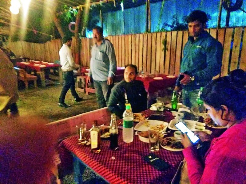 Raid at Food Garage, The Jailer Kitchen and Delhi Durbar in Nagpur | नागपुरातील फूड गॅरेज, द जेलर किचन आणि दिल्ली दरबारमध्ये छापे