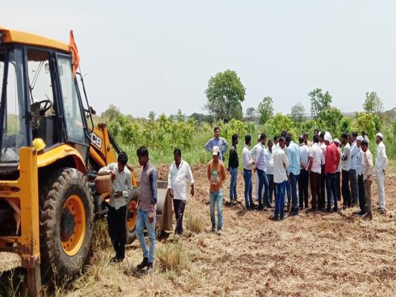 Farmers prevented the work of illegal Hindustan Petroleum Air pipeline in Shirur taluka | शिरुर तालुक्यात बेकायदेशीर हिंदुस्थान पेट्रोलियम वायुवाहिनीचे काम शेतक-यांनी रोखले 