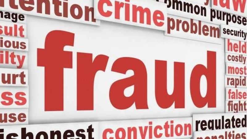 Fraud of Rs 1.73 crore in the name of Haj | हजयात्रेच्या नावाखाली १.७३ कोटीने फसवणूक