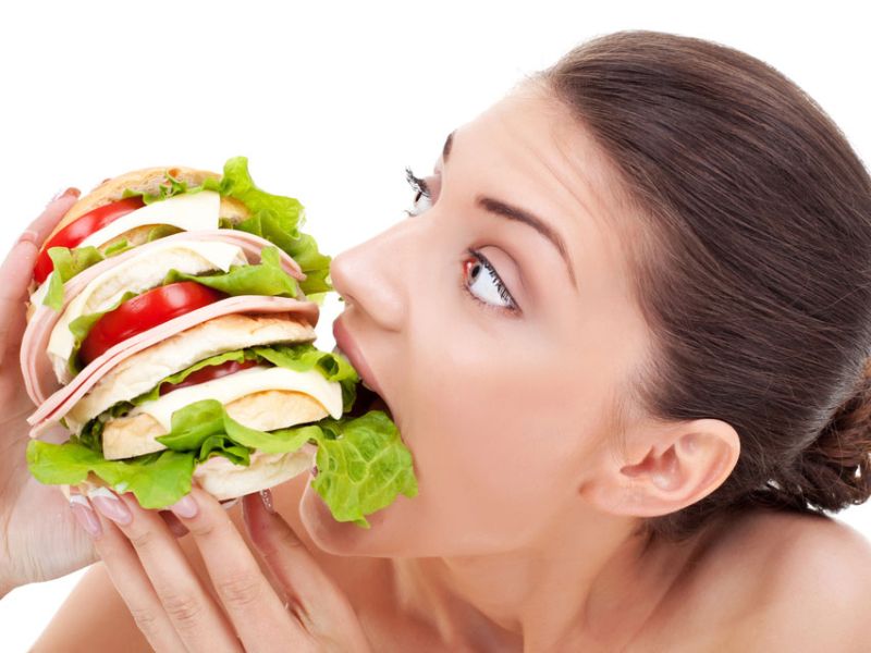 weird reasons why you are hungry all the time | तुम्हाला सतत भूक लागते का? ही असू शकतात कारणं!