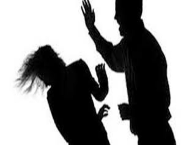 husband kills wife at pune | चारित्र्याच्या संशयावरुन पत्नीचा खुन, पुण्यातील घटना, पतीला अटक