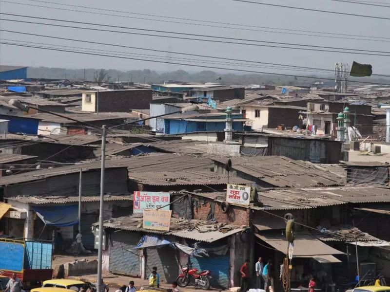 Monthly survey of 5 slums in Parbhani | परभणीतील ६१ झोपडपट्ट्यांचे महिनाभरात सर्वेक्षण