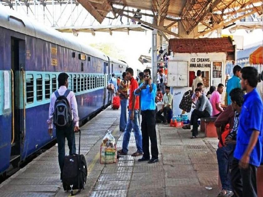 Railways housefull even after Diwali, extra coaches for many trains | दिवाळीनंतरही रेल्वे हाऊसफुल, अनेक गाड्यांना अतिरिक्त कोच