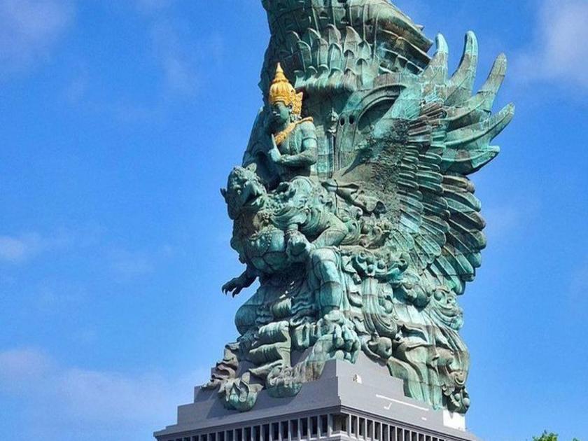 Worlds tallest statue of lord vishnu in indonesia garuda wisnu kencana cultural park | 'या' देशात आहे; जगातील सगळ्यात उंच भगवान विष्णूंची मुर्ती, ८०० कोटींचा झाला होता खर्च