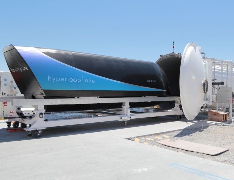 The test of Hyperloop train is successful, only half an hour will be required for 3 hours journey | हायस्पीड हायपरलूप ट्रेनमुळे 3 तासाचा प्रवास फक्त तासाभरात