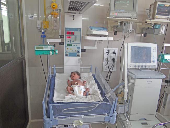 ICU in six districts for newborn babies | नवजात बाळांसाठी सहा जिल्ह्यात आयसीयू