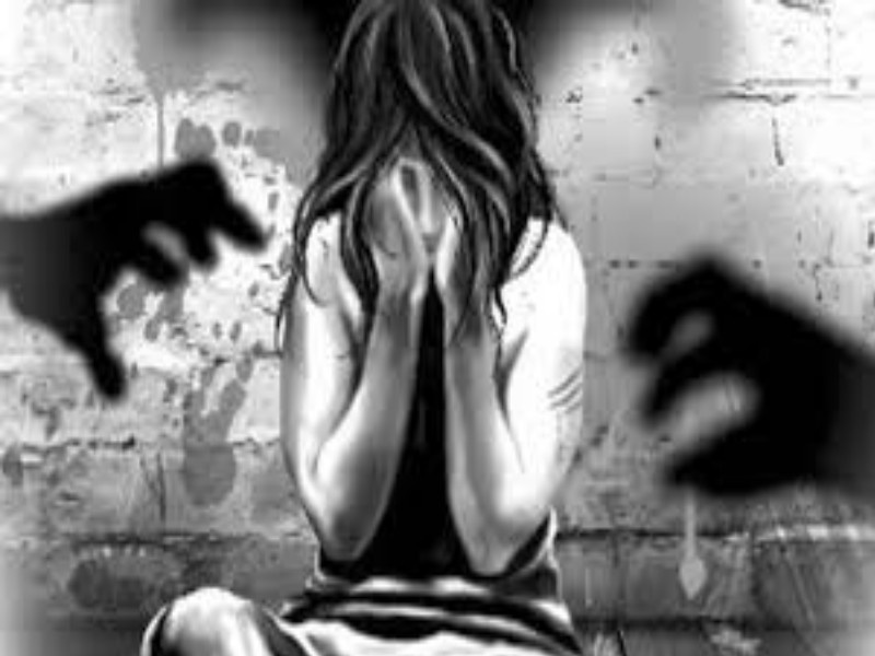 sexual harrashment of minor girl ; Attempted accused | अल्पवयीन मुलीवर अत्याचाराचा प्रयत्न ; आरोपी अटकेत 