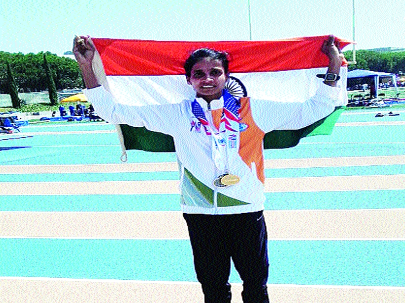 Sonia Mokal's Satas Smrpar Bharari, International athletic: Gold Medal in California | सोनिया मोकलची सातासमुद्रापार भरारी, आंतरराष्ट्रीय अ‍ॅथलॅटिक : कॅलिफोर्निया येथे पटकावले सुवर्ण पदक