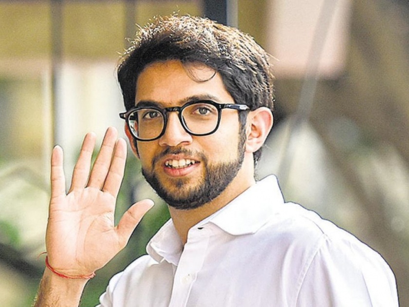 Aditya Thackeray's hands to speak on the alliance | युतीवर बोलण्यास आदित्य ठाकरे यांचे कानावर हात