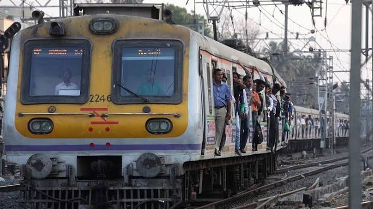 If you have passed Tenth and ITI has passed; Then you have a golden opportunity to work in the railway | Railway Jobs 2020 : दहावी पास असाल अन् ITI ही झालंय; मग रेल्वेत नोकरी करण्याची तुम्हाला आहे सुवर्णसंधी!