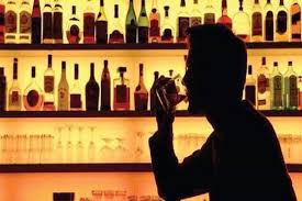 Lockdown News: Online liquor sales to start in the state; Also sold from beer shops | Lockdown News: तळीरामांनो! आता घरबसल्या मागवा दारू; राज्यात ऑनलाइन विक्री सुरू करणार