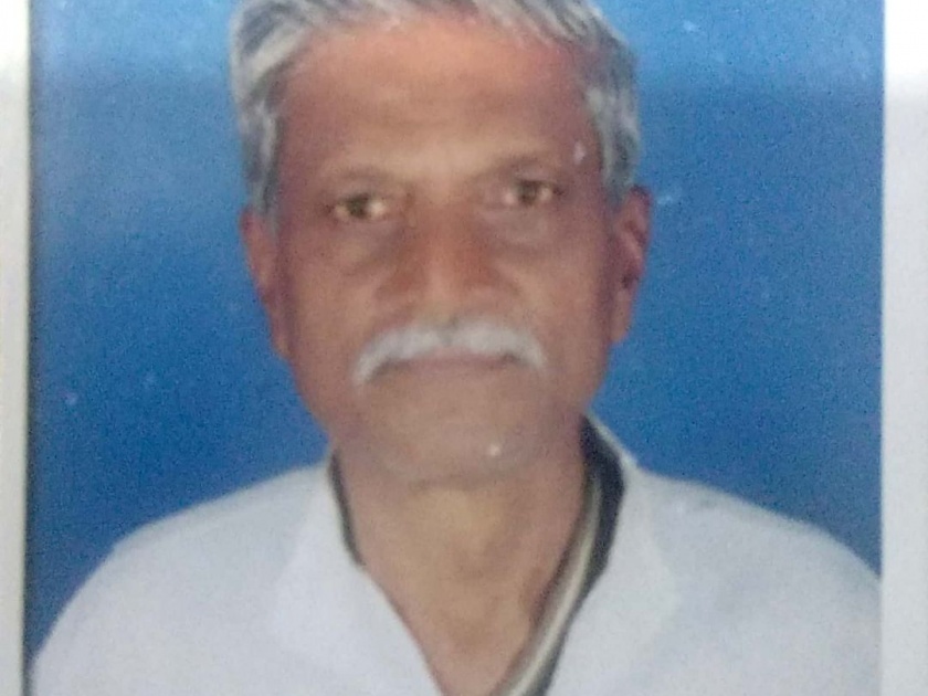 Grandfather died of heart attack on railway trips | रेल्वे प्रवासात आजोबांचा हृदयविकाराने मृत्यू