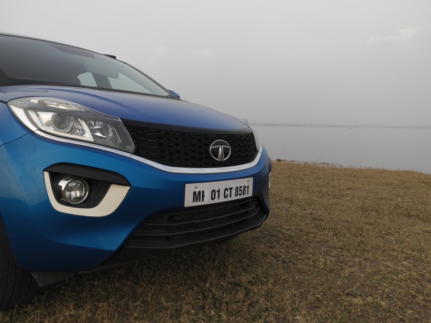 How is Tata moters Five Star SUV Nexon? Read Review | टाटाची फाईव्ह स्टारवाली नेक्सॉन कशी आहे? वाचा Review