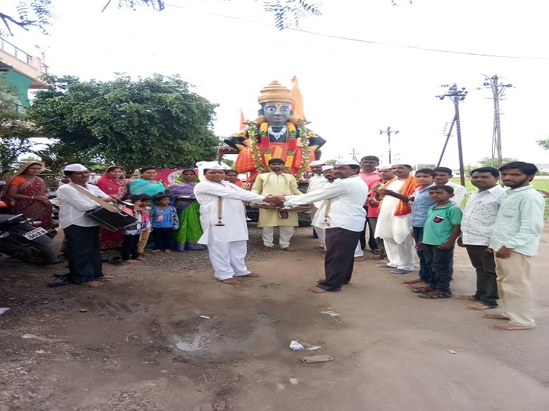 Panduranga procession at Shendra | शेंद्रा येथे पांडुरंगाची मिरवणूक