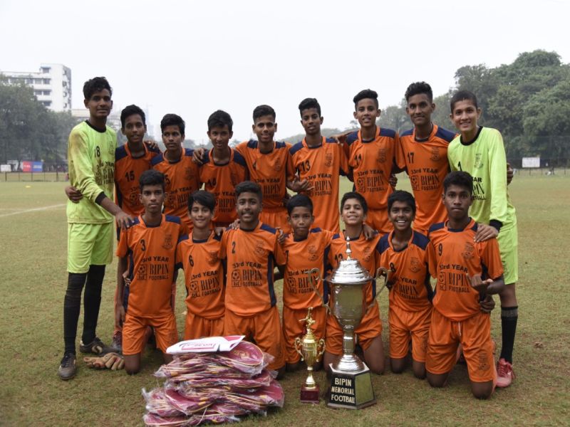 Bipin BMC Camp wins 32nd Inter-centre Football Tournament, beat Bipin Kandivali Camp | उल्हासनगर संघाला विजेतेपद; अन्सारी सर्वोत्तम खेळाडू
