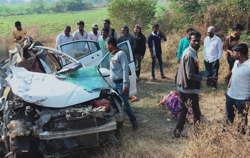 Accident near Timepur; Five people were killed on the spot | देवदर्शनाला जाताना कारचा अपघात; सहा जण ठार, दोघे जखमी