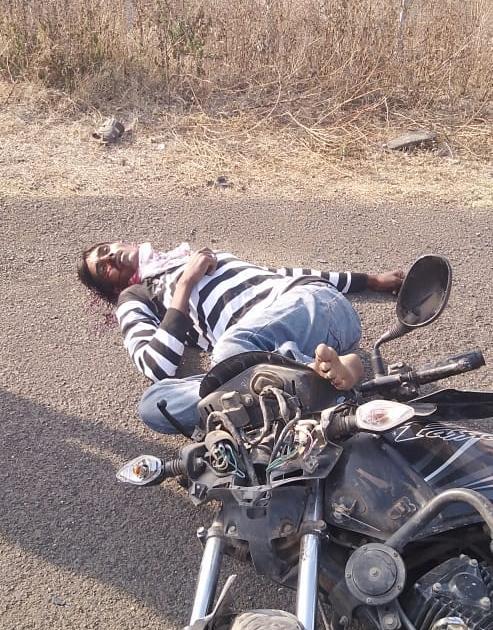 Two-wheeler collision One man killed | दुचाकींची समोरा-समोर धडक; एक दुचाकीस्वार ठार
