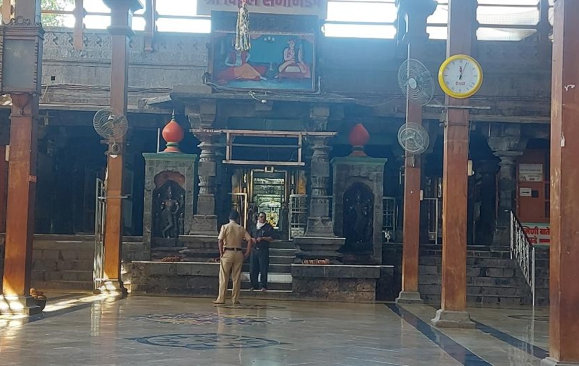 Temple of Vitthal to be started on the occasion of Diwali Padva; Mukhdarshan will be held instead of Paddarshan | दिवाळी पाडव्यानिमित्त सुरू होणार विठ्ठलाचे मंदिर; पददर्शनाऐवजी होणार मुखदर्शन