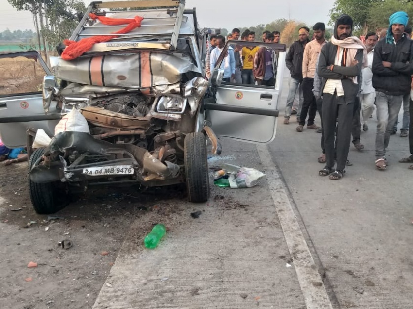 Jeep hit a truck parked at Pandharpur; Four persons died on the spot in Kolhapur district | पंढरपुरात थांबलेल्या ट्रकला जीपची धडक; कोल्हापूर जिल्ह्यातील चार जणांचा जागीच मृत्यू