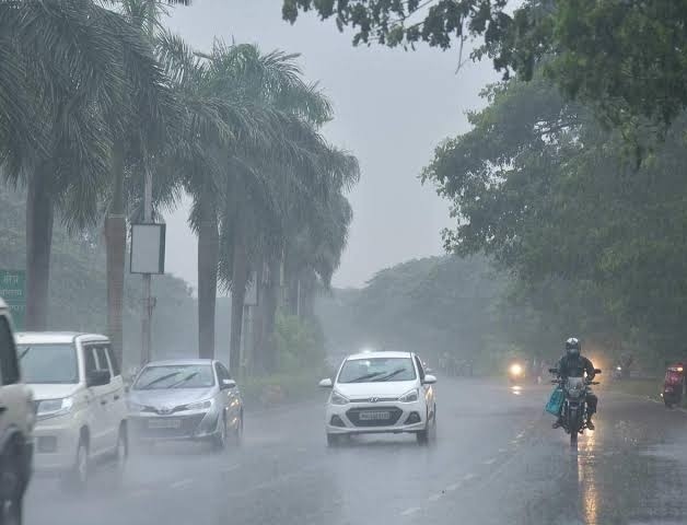 Warning of thunderstorms in Vidarbha for next four days | विदर्भात पुढील चार दिवस मेघगर्जनेसह पर्जन्यवृष्टी; हवामान विभागाचा इशारा