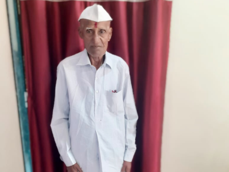 The 91-year-old grandfather overcame Corona with a positive thought without a remedial injection | रेमडेसिव्हीर इंजेक्शनविना ९१ वर्षीय आजोबांनी सकारात्मक विचारानेच केली कोरोनावर मात