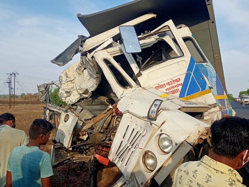 Tipper driver killed in accident on Aurangabad-Nagpur highway | औरंगाबाद-नागपूर महामार्गावर अपघातात टिप्परचालक ठार
