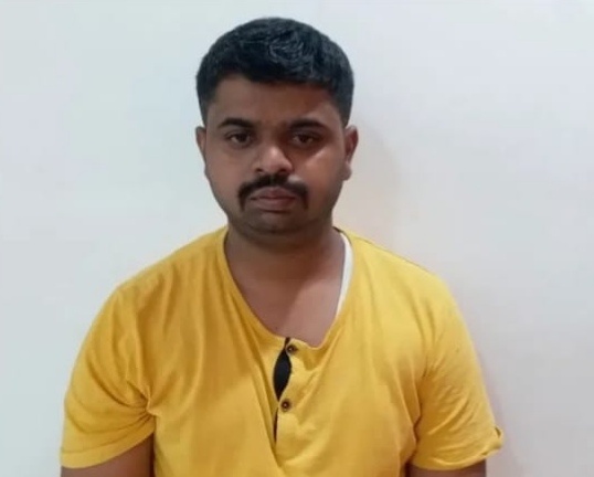Bhavaninagar doctor arrested in fake remdesivir case | बनावट रेमडेसिविर प्रकरणात इंदापूर तालुक्यातील भवानीनगरच्या डॉक्टरला अटक; वैद्यकीय क्षेत्रात खळबळ