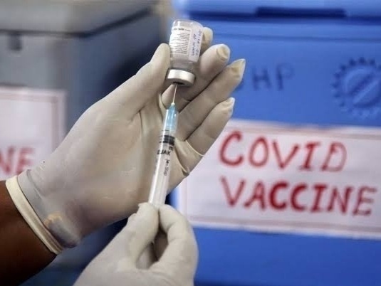 Corona Vaccination Pune: Covishield available at 124 centers and covaxin at 15 centers in Pune on Thursday | Corona Vaccination Pune : पुणे शहरात गुरुवारी १२४ केंद्रांवर कोविशिल्ड तर १५ केंद्रांवर कोव्हॅक्सिन उपलब्ध