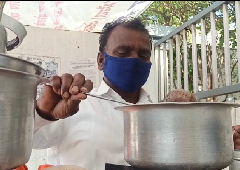 Baramati tea stall owner sends 100 rupees to prime minister Narendra Modi for shaving | मोदीजी दाढी करा !बारामतीचा चहावाल्याने थेट पंतप्रधानांना पाठवली १०० रूपयांची मनी ऑर्डर