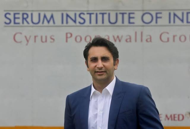 Adar Poonawala : Serum Institute CEO Adar Poonawala arrives india by private plane from London | Adar Poonawala: 'सिरम' इन्स्टिट्यूटचे सीईओ अदर पूनावाला लंडनहून खासगी विमानाने मायदेशी दाखल