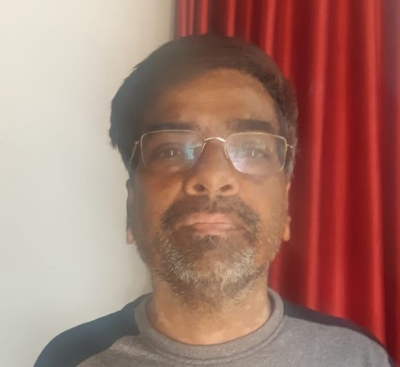 Chargesheet filed of 40,000 pages on suspended Joint Director Hanumant Nazirkar | निलंबित सहसंचालक हनुमंत नाझीरकर याच्यावर तब्बल ४० हजार पानांचं दोषारोप पत्र दाखल