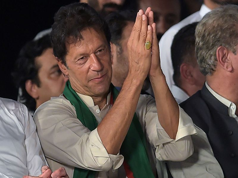 Imran Khan is not a peacemaker; If it is a double-minded and compulsive ' | 'इम्रान खान शांतिदूत नव्हे; तर दुटप्पी आणि मजबूर'