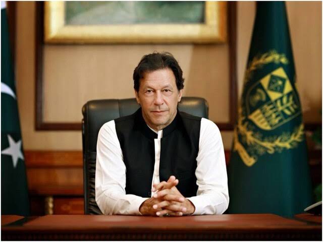 'Prime Minister's residence is for rent'; Declaration of the Prime Minister of Pakistan on the verge of bankruptcy | 'पंतप्रधान निवासस्थान भाड्यानं देणे आहे'; दिवाळखोरीच्या उंबरठ्यावर असलेल्या पाकिस्तानच्या पंतप्रधानांची घोषणा