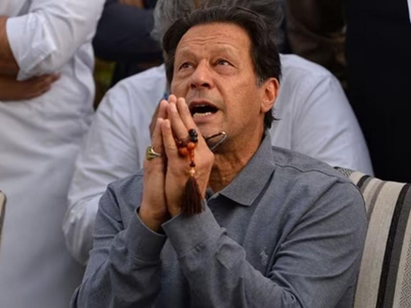 Imran Khan Shocked by Dhekan; Fish fever; Toilet also in the open: information of lawyers | इम्रान खान ढेकणांनी हैराण; माशांचाही ताप; शौचालयही उघड्यावर : वकिलांची माहिती