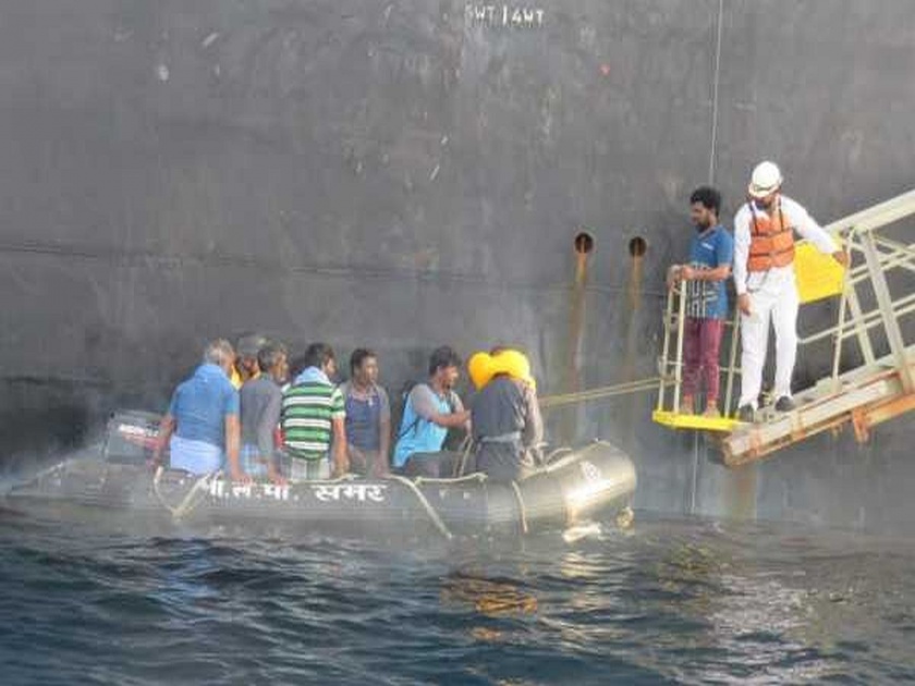 Indian Coast guards rescue 264 distressed fishermen from Arabian Sea | VIDEO: भारतीय तटरक्षक दलाकडून अरबी समुद्रात अडकलेल्या 264 मच्छिमारांची सुटका