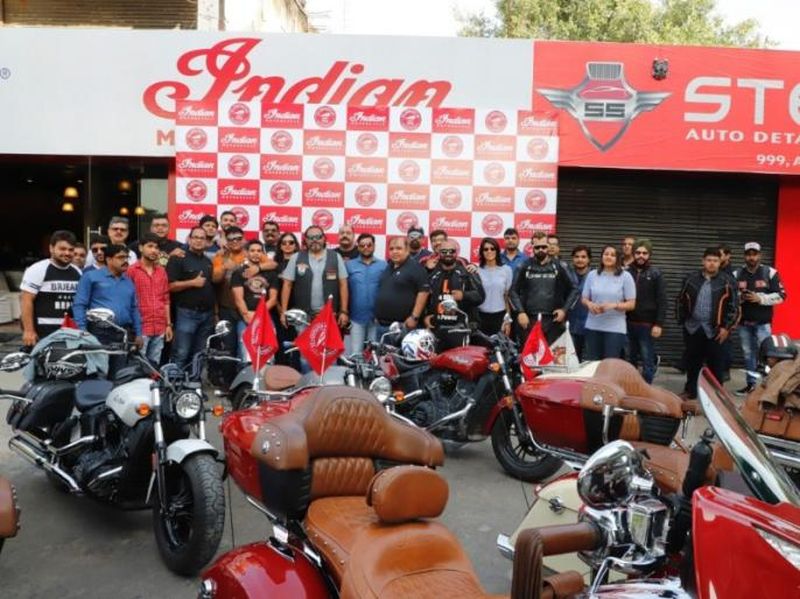 Indian Motorcycle GQ Fundraiser ride kicks off | Indian Motorcycle ची 'मुलींना शिकवा' मोहीम; 20 दिवसांच्या भारतभ्रमंतीवर