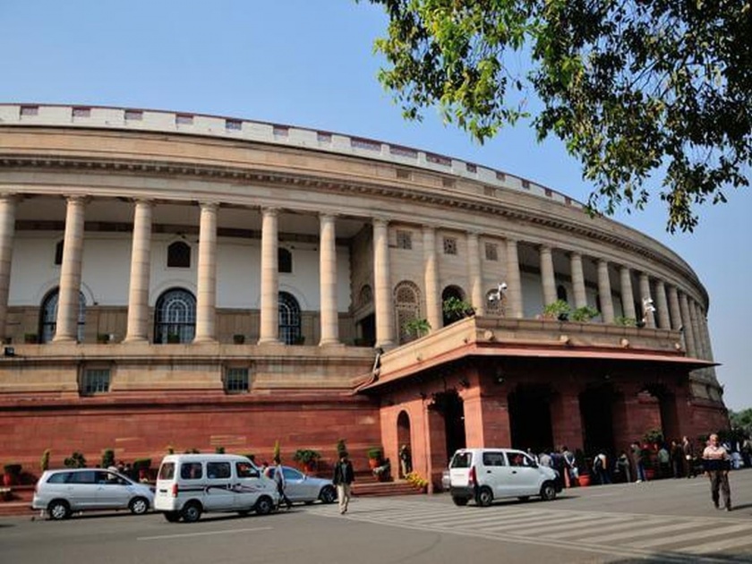 Nearly 50 per cent MPs in new Lok Sabha have criminal background | नव्या लोकसभेतील जवळपास निम्मे खासदार गुन्हेगारी पार्श्वभूमीचे