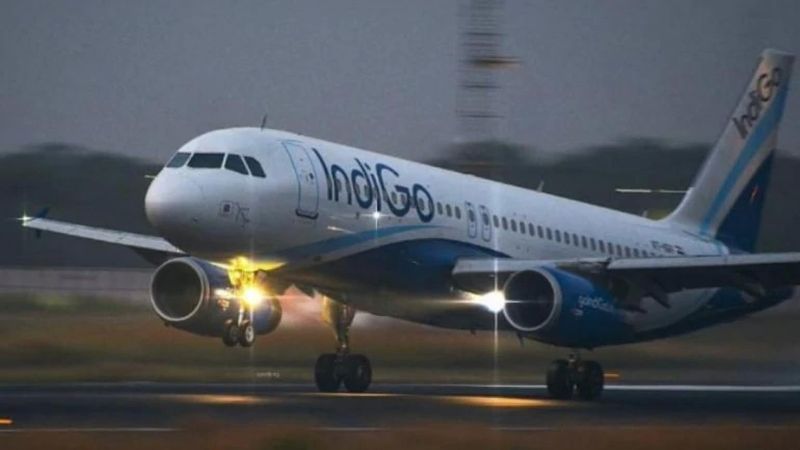 Landing in Nagpur for two flights to Hyderabad | हैदराबादला जाणाऱ्या दोन विमानांचे नागपुरात 'लॅन्डिंग'