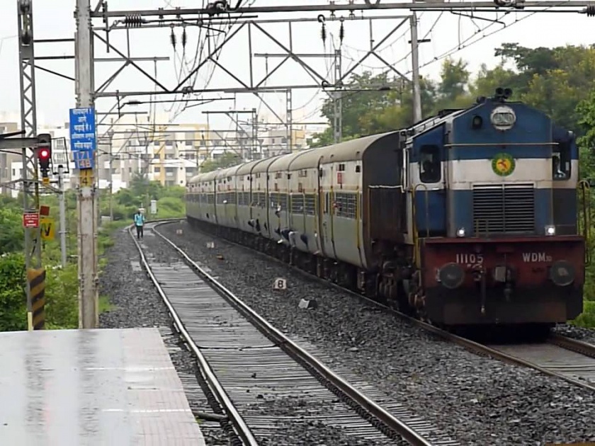 Indrayani Express on Saturdays, till Pune on Sunday | इंद्रायणी एक्स्प्रेस शनिवार, रविवारी पुण्यापर्यंतच