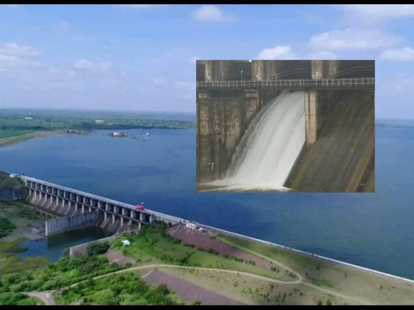 Manjara Dam Overflow! Water left in the right canal.. | मांजरा धरण ओव्हरफ्लो! दोन दरवाजे उघडुन विसर्गास सुरुवात, नदीकाठच्या गावांना सतर्कतेचा इशारा