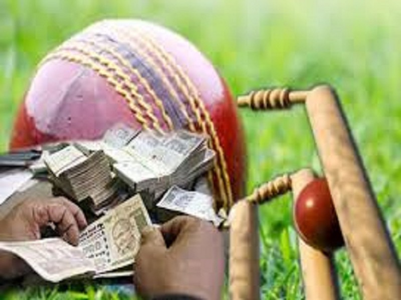 IPL Betting : Even in the eruption of the corona, betting is going in Ambajogai; Crimes against 11 bookies | कोरोनाच्या उद्रेकातही अंबाजोगाईत सट्टेबाजी जोरात; ११ सट्टेबाजांवर गुन्हा