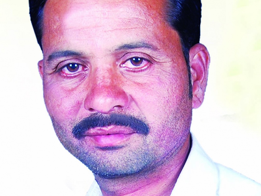 Swabhimani's smile as Gadhinglaj's deputy is unopposed | गडहिंग्लजच्या उपसभापतीपदी स्वाभिमानीचे हसुरी बिनविरोध