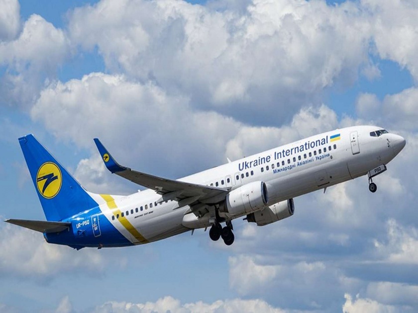 Corona Effect: International Travel Has Been Cheaper; Only 4 passengers on a 4 seat plane | कोरोना इफेक्ट : आंतरराष्ट्रीय प्रवास झाला स्वस्त; २५६ सीटच्या विमानात केवळ २५ प्रवासी